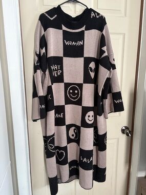 LALA ORIGINAL: Love Me Oversized Knit Dress in Taupe + Black - Size L/XL